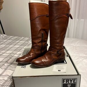 Well cared for Frye boots